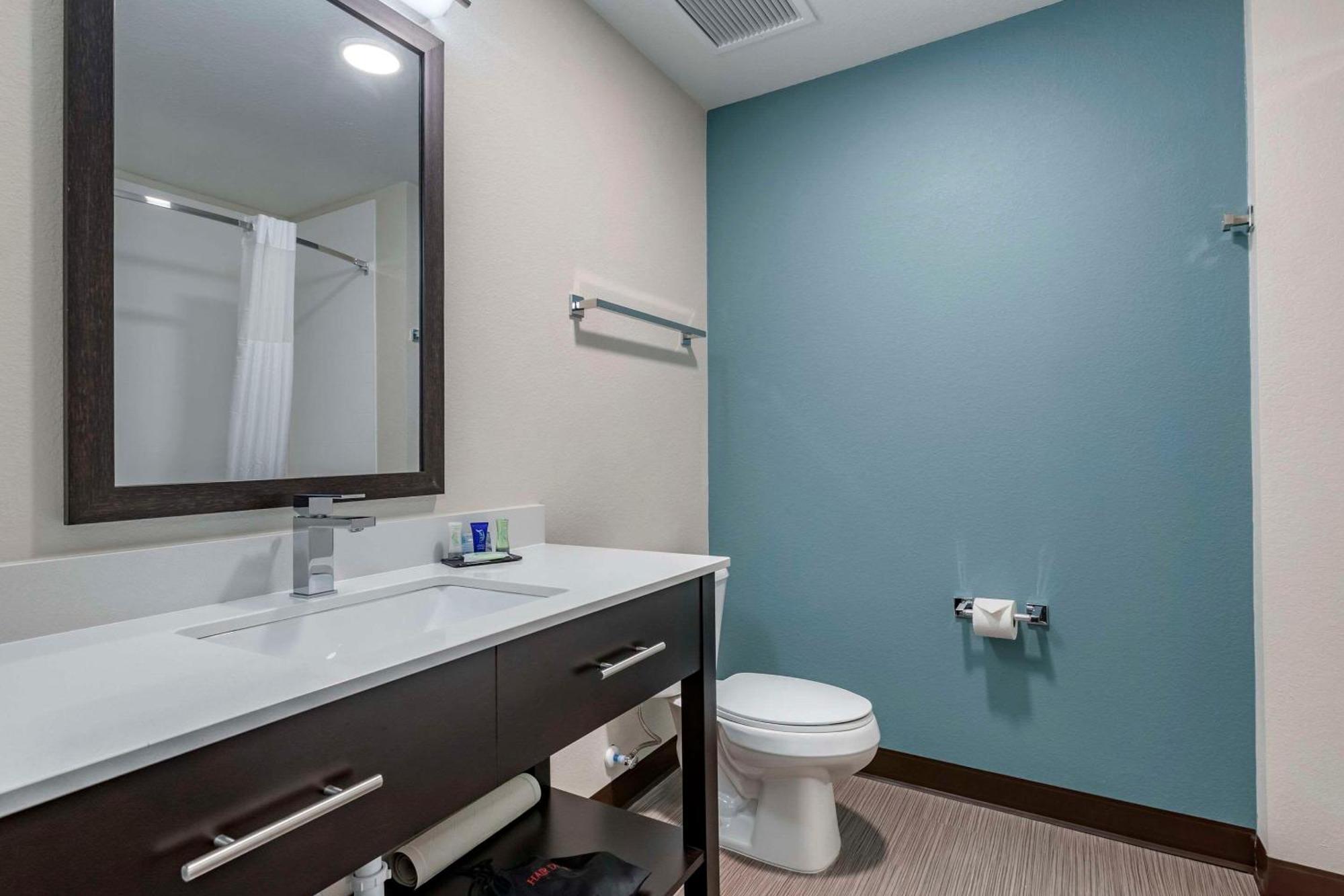 Franklin  Sleep Inn & Suites Milwaukee-Franklin מראה חיצוני תמונה