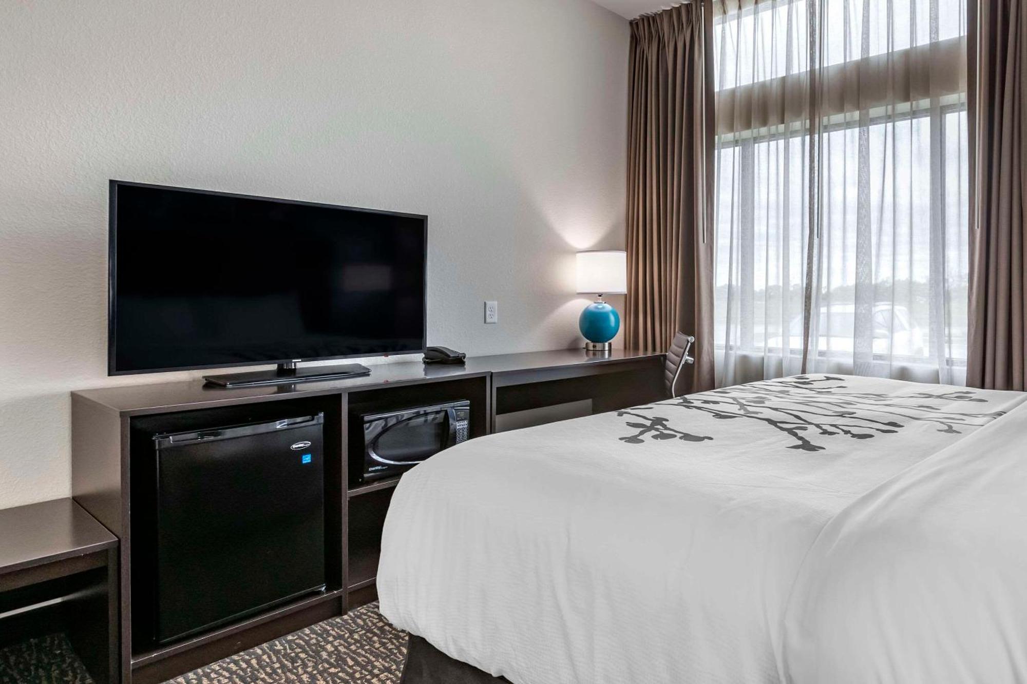 Franklin  Sleep Inn & Suites Milwaukee-Franklin מראה חיצוני תמונה